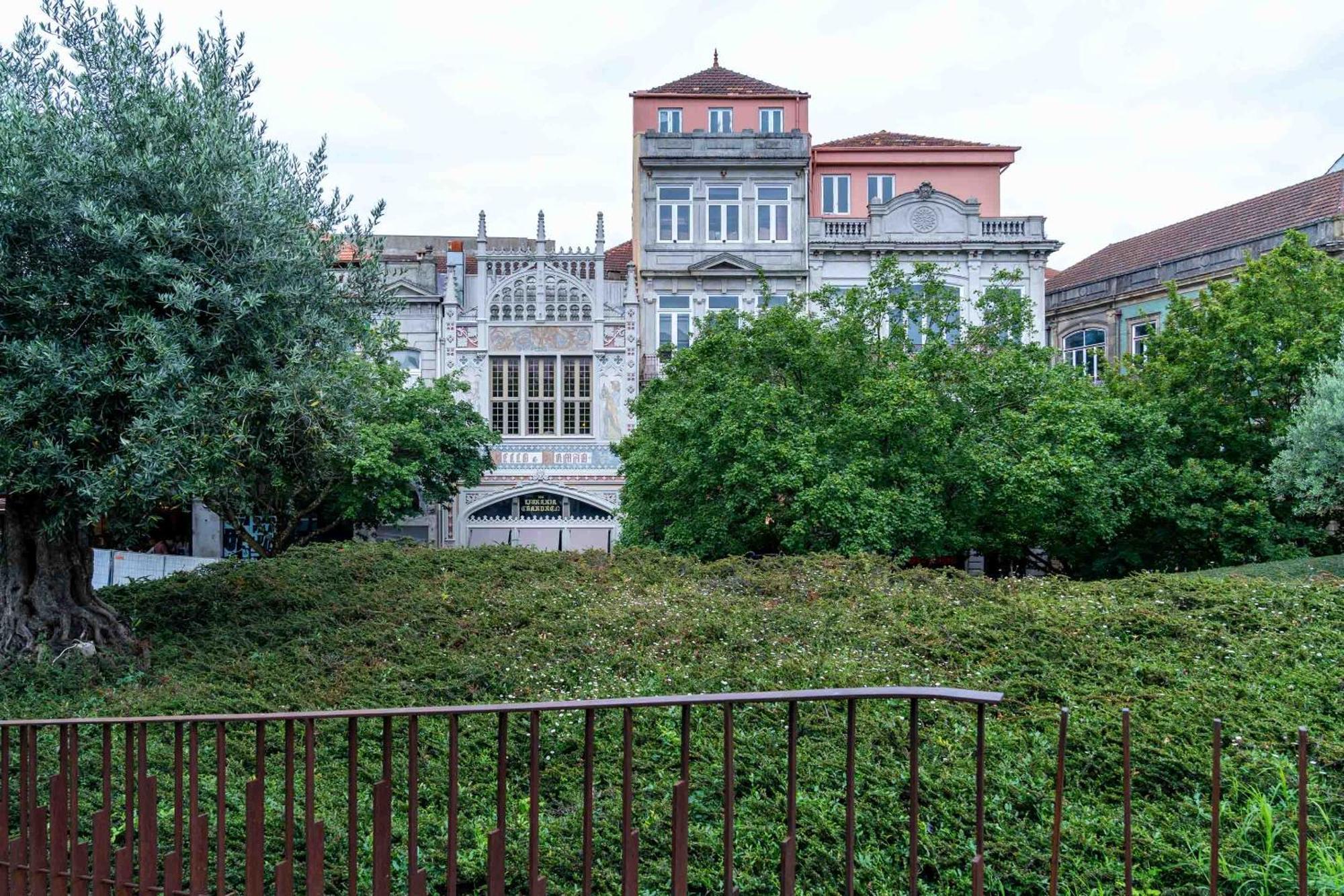 Gasthof Limehome Rua Oliveiras